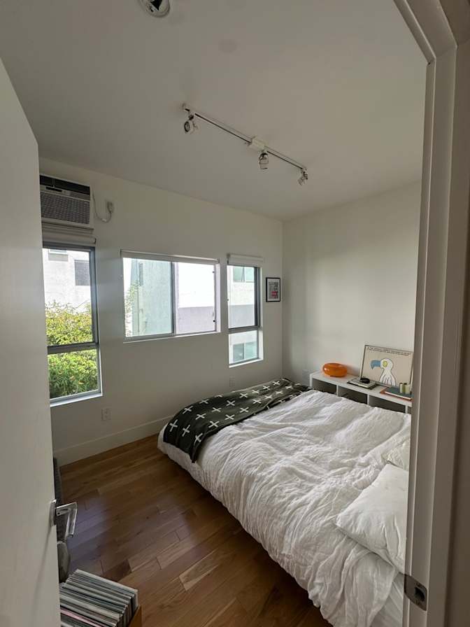 tony's room