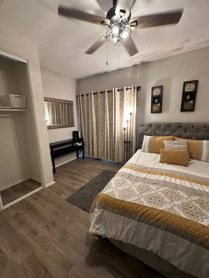 Ricardo's room