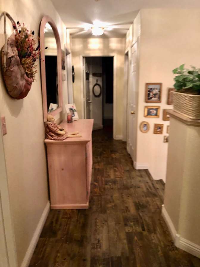 DeAnn's room