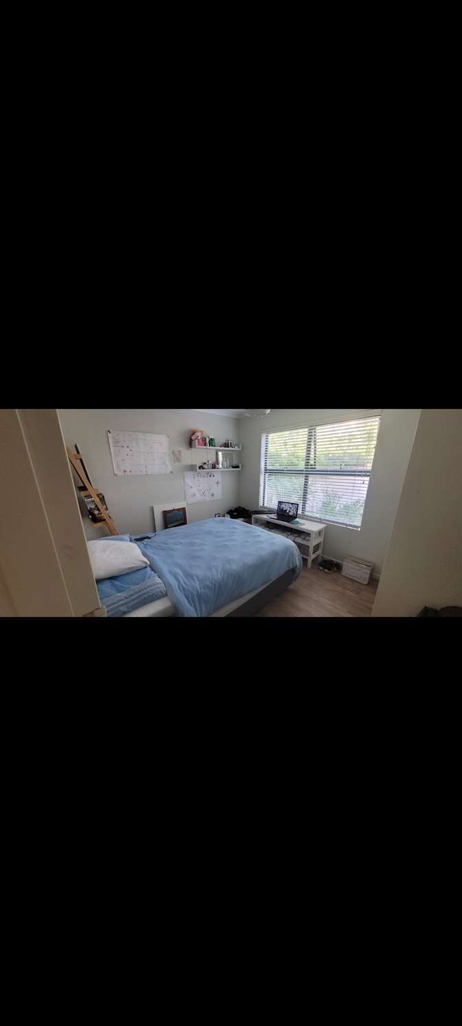 Tobias's room