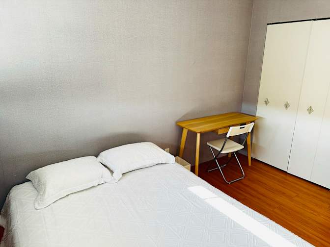 Dan's room