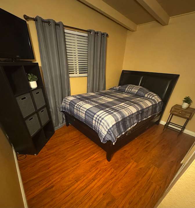 Oscar's room