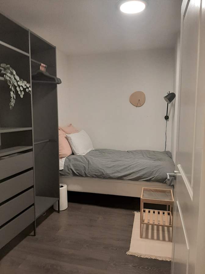 Elle's room