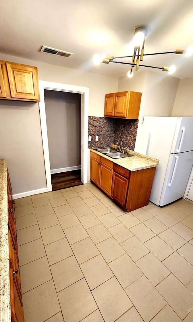 Alcove Rooms's room