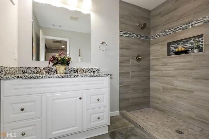 Alcove Rooms's room