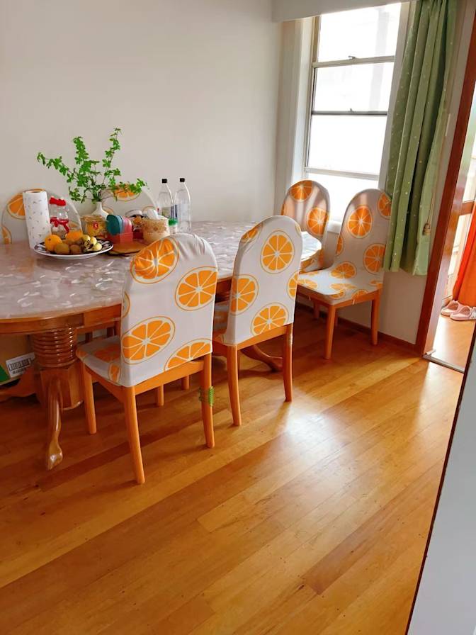 Yuro's room