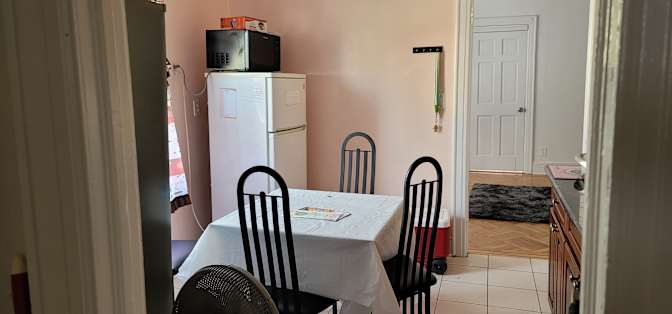 Yvette's room