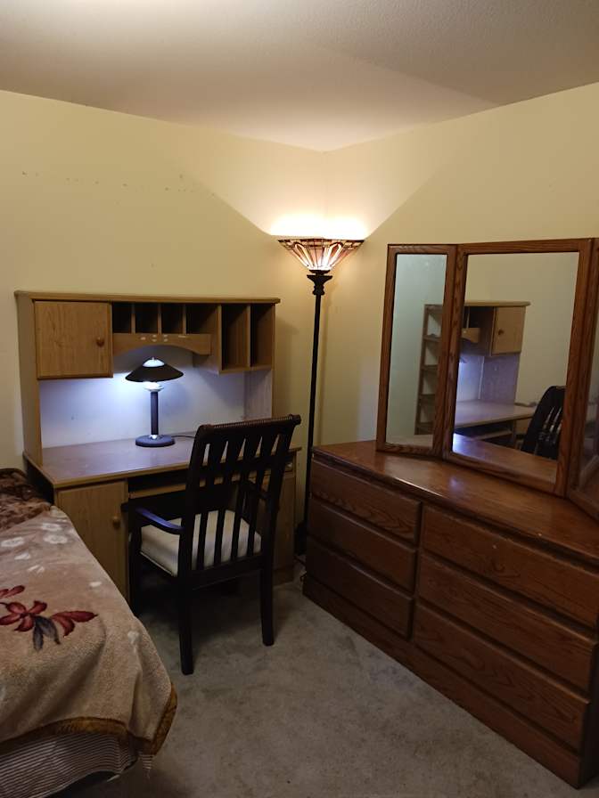 Ron's room