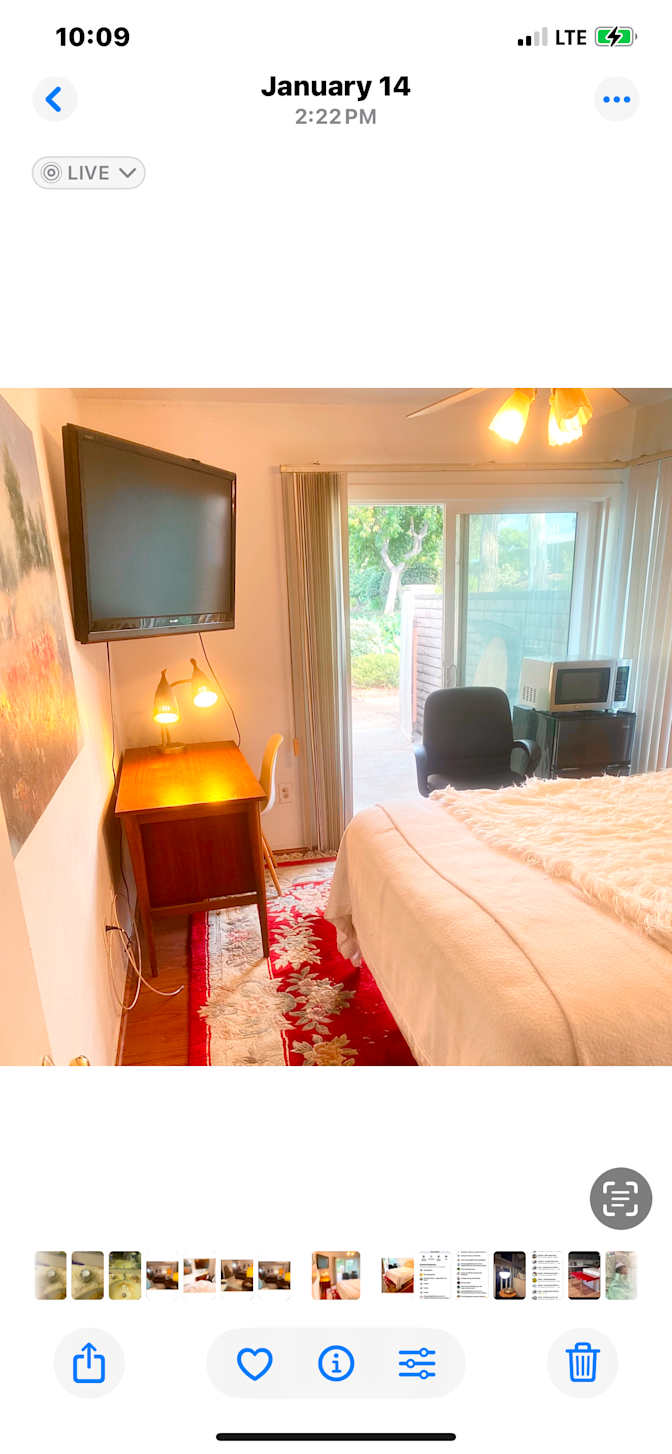 Faramarz Azizi's room