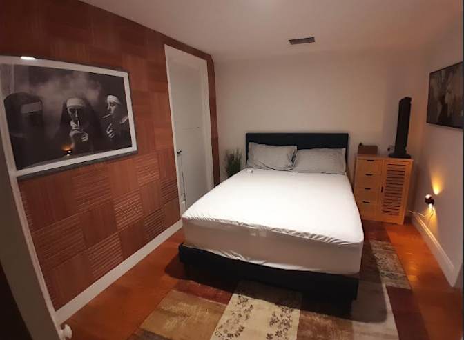 L MC's room