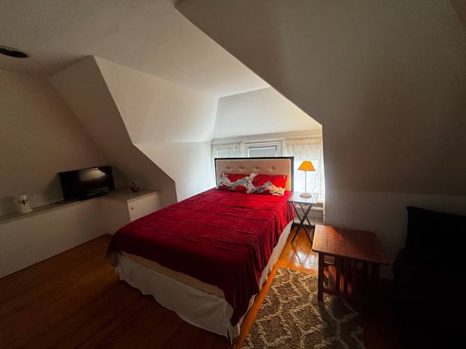 Veronika's room