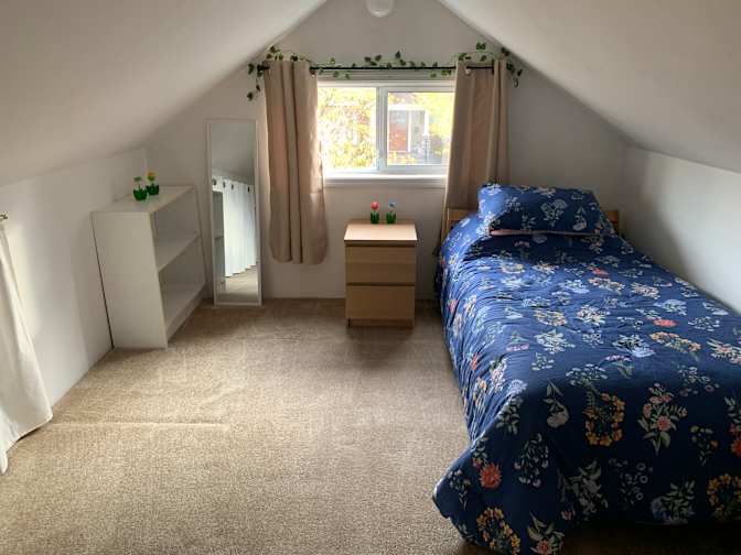 Michelle Coulombe's room