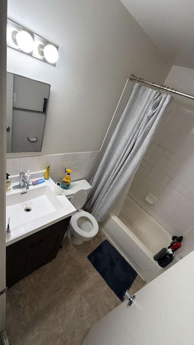 Eric Hipshire's room