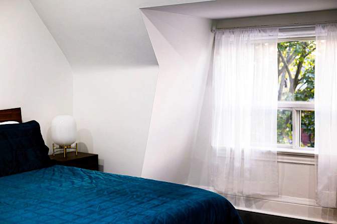 farnaz hosseini's room