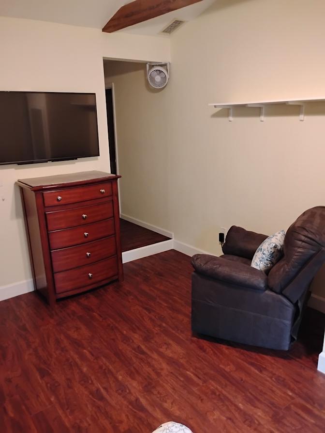 Jo's room