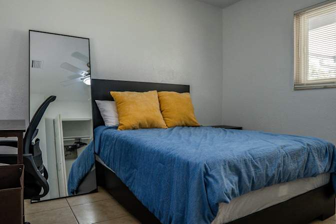 PadSplit's room