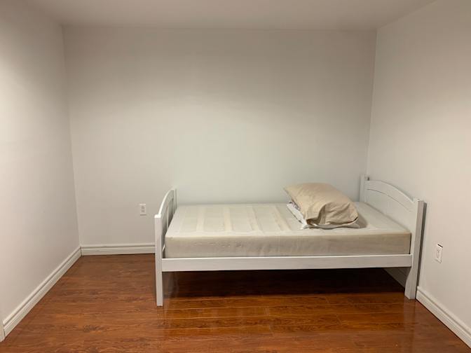 seymour's room