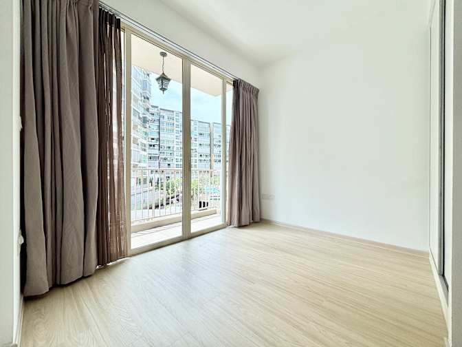 Elaine Ong's room