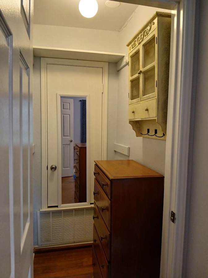 Darlene Davis's room