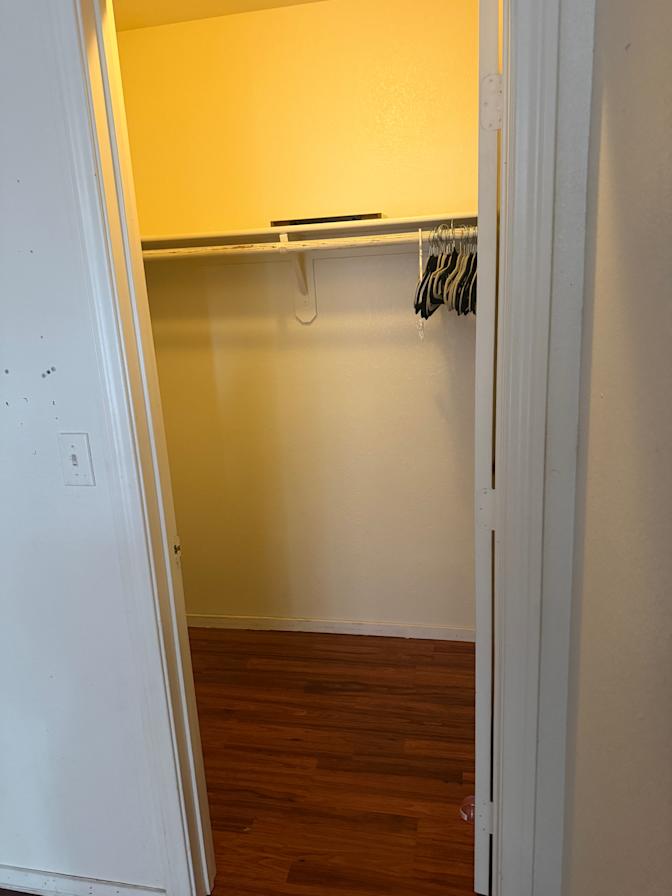 Gustavo's room