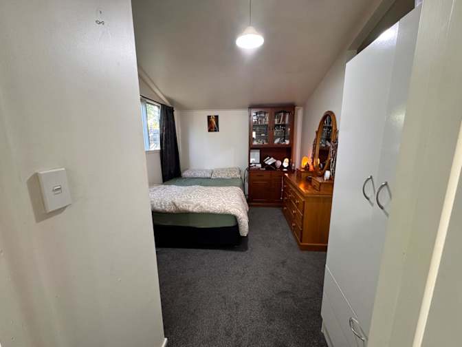 Roy Abraham's room