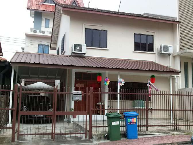 Ong Sor Hong's room