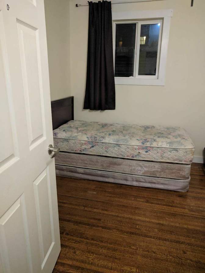 Cindy's room