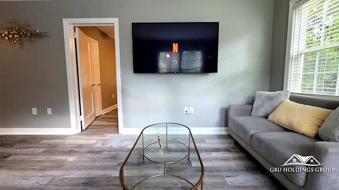 GBU Holdings Group's room