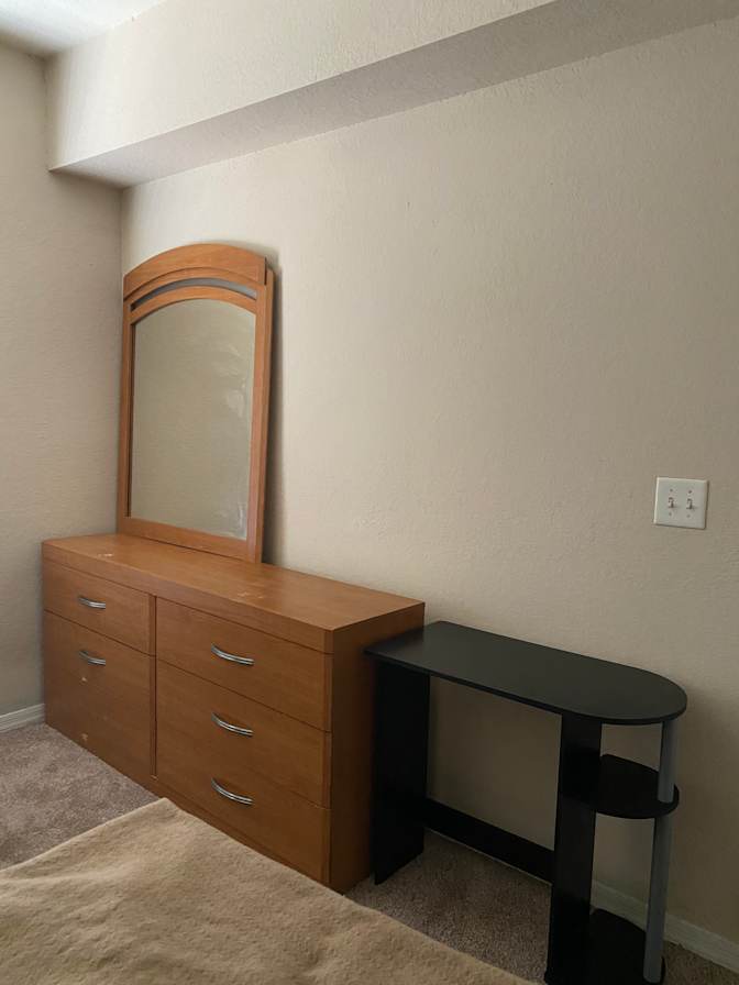 Jen's room