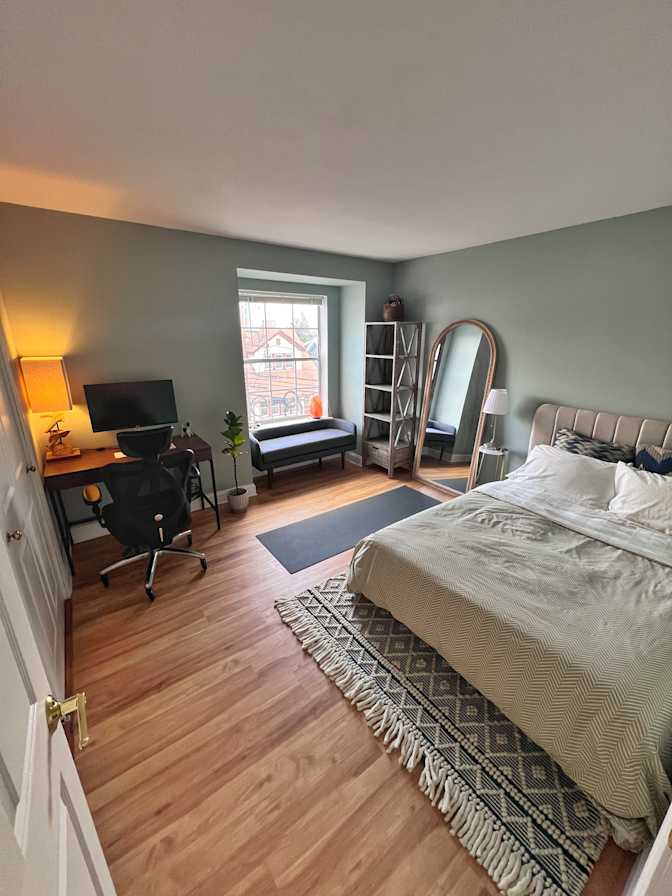 Alex W's room