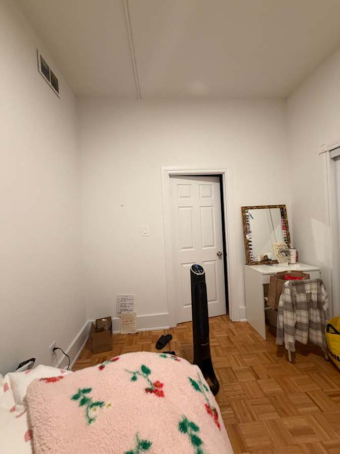 Noor karwal's room