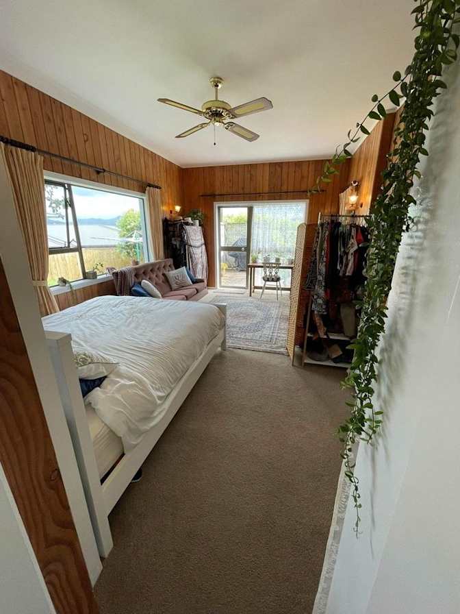 Darren's room
