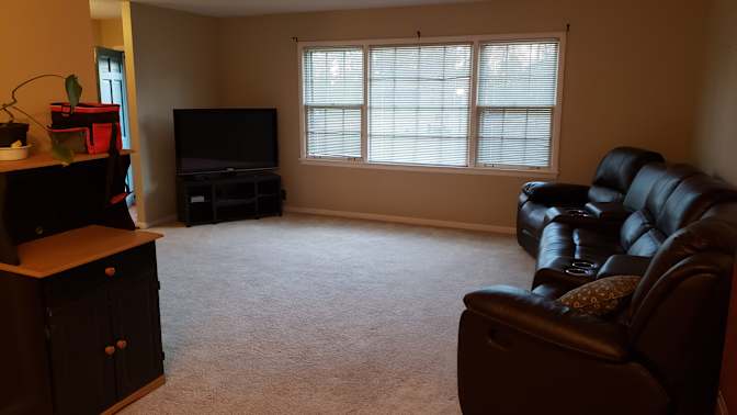 Thomas's room