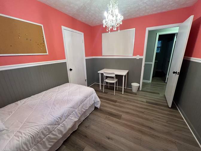 Katt C.'s room