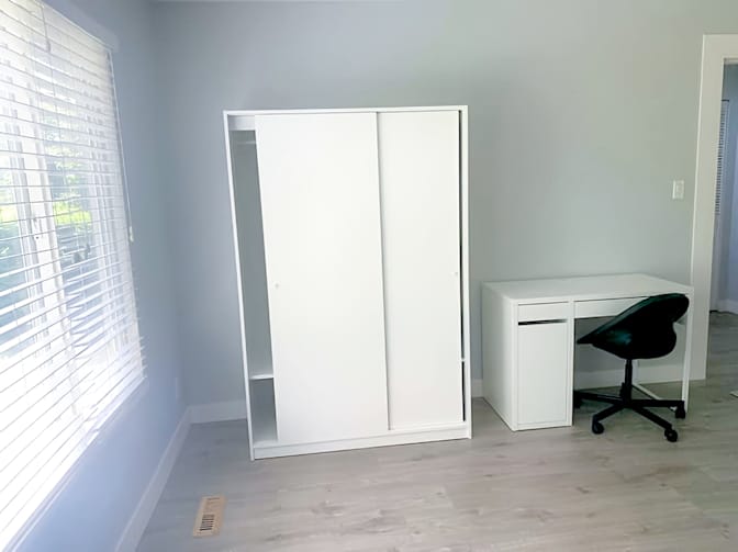 Hamid Reza's room