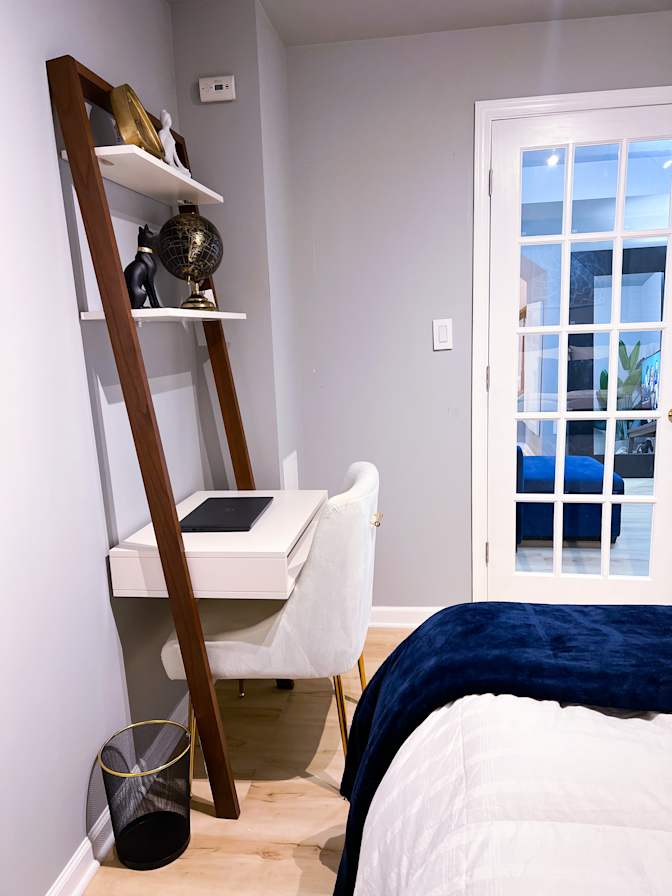 Cici's room