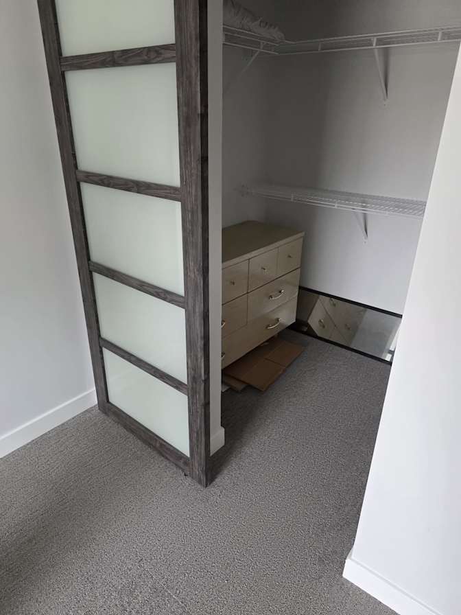 Peju's room