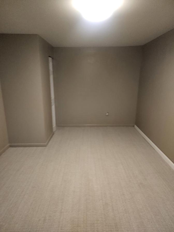 Enrique's room