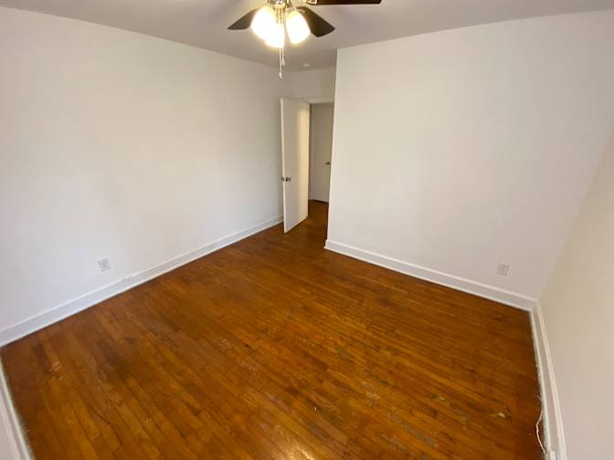 Alcove Rooms's room