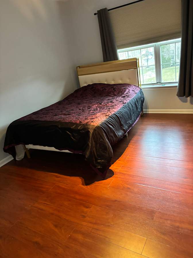 Felicia's room