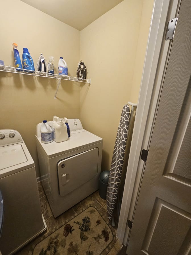 CL&C Property Management and Consulting's room