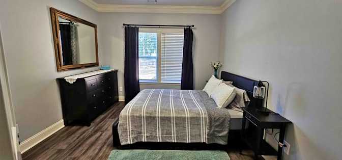 Jose M Guerrero's room