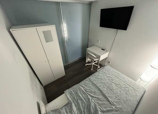 Innova's room