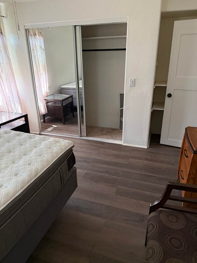 john's room