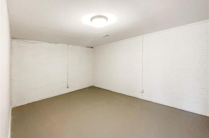 Alcove Rooms's room