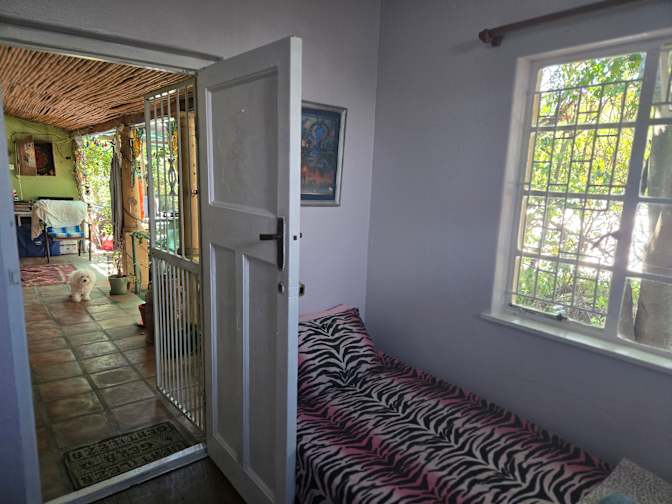 Green Point Tree House's room
