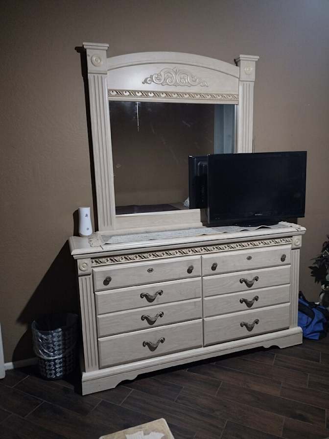 Viviana Martinez Duran's room