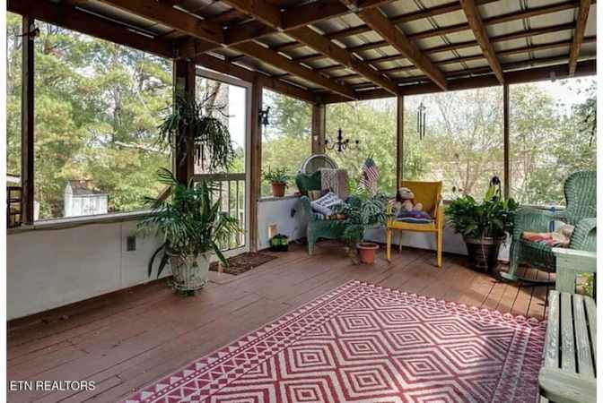 Taylore Haynes's room