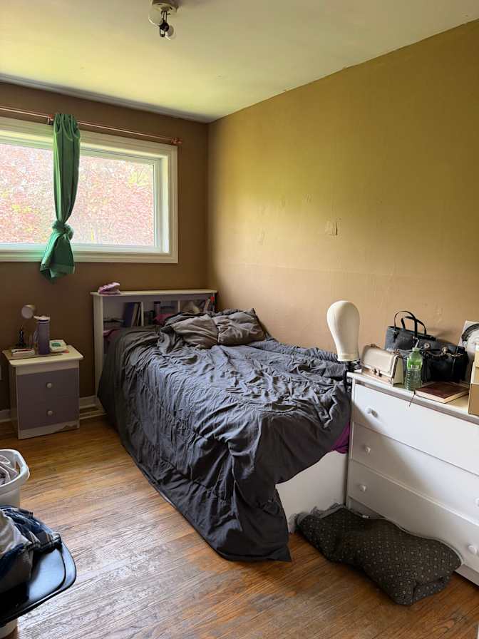 Nadine's room