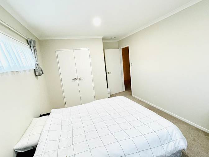 Kinns's room
